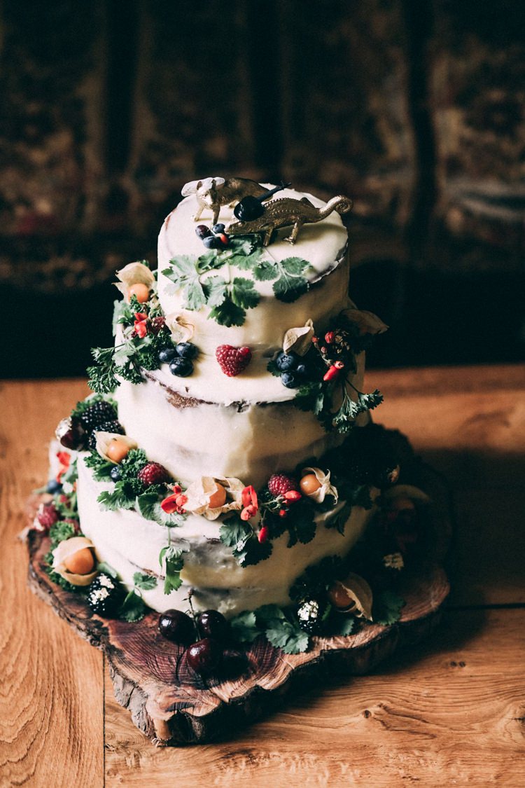 Cake Buttercream Gold Animal Topper Fruit Rustic Opulent Eccentric Berry Gold Wedding https://mattaustinimages.co.uk/