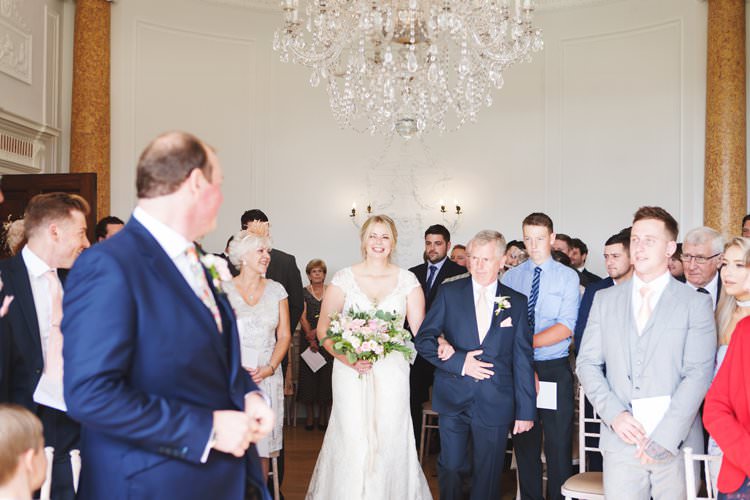 Elegant DIY Country Manor Wedding http://www.bengoode.com/