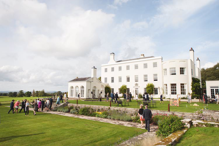 Elegant DIY Country Manor Wedding http://www.bengoode.com/