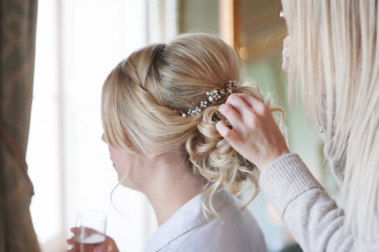 Elegant DIY Country Manor Wedding http://www.bengoode.com/