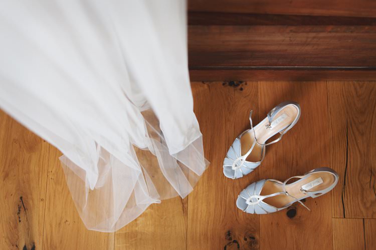 Elegant DIY Country Manor Wedding http://www.bengoode.com/