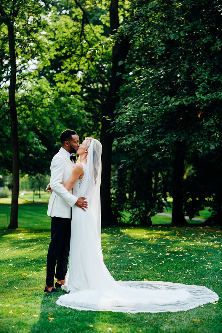 Pronovias Dress Veil Bride Bridal Stylish Country House Rave Wedding http://www.mariannechua.com/