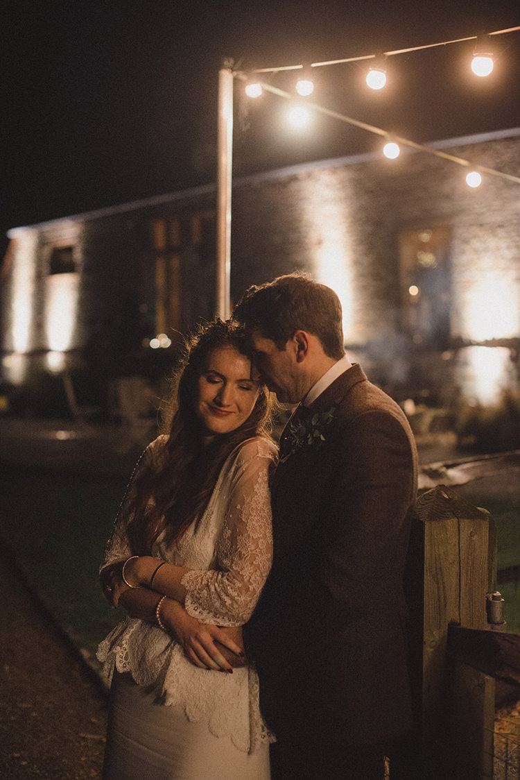 Joyful Warm Cosy Autumn Barn Wedding http://www.rebeccadouglas.co.uk/