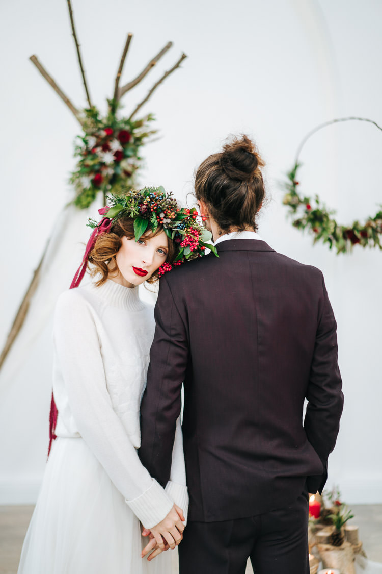 Red Green Winter Wonderland Wedding Ideas http://www.angelawardbrown.com/