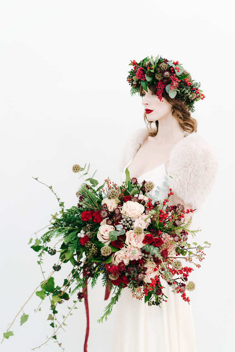 Red Green Winter Wonderland Wedding Ideas http://www.angelawardbrown.com/