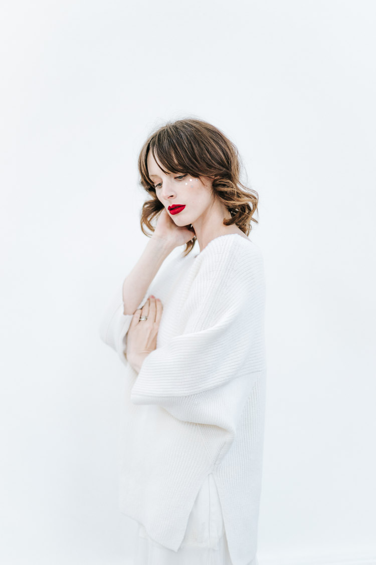 Knit Jumper Bride Bridal Red Green Winter Wonderland Wedding Ideas http://www.angelawardbrown.com/