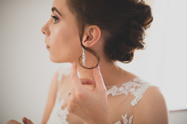 Earrings Bride Bridal Botanical Gold Sequin Music Hall Wedding http://sashaweddings.co.uk/