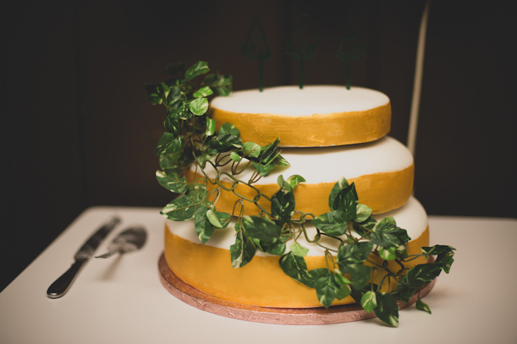 Botanical Gold Sequin Music Hall Wedding http://sashaweddings.co.uk/