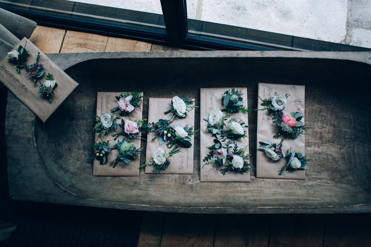 Flowery Bohemian Secret Garden Wedding https://caseyavenue.co.uk/