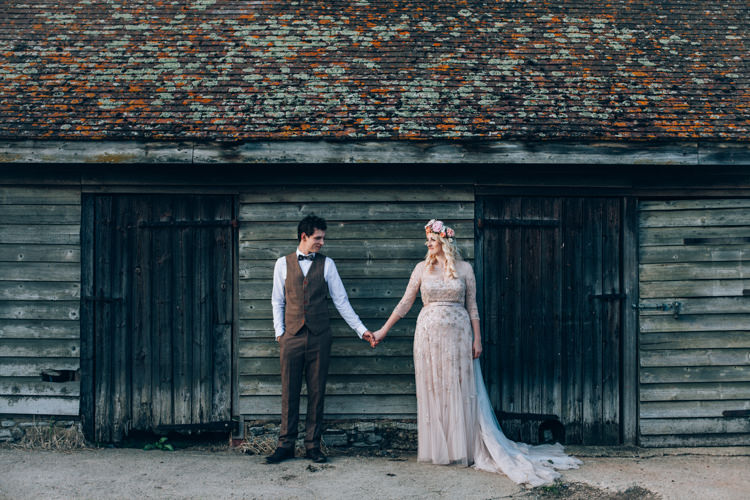 Flowery Bohemian Secret Garden Wedding https://caseyavenue.co.uk/