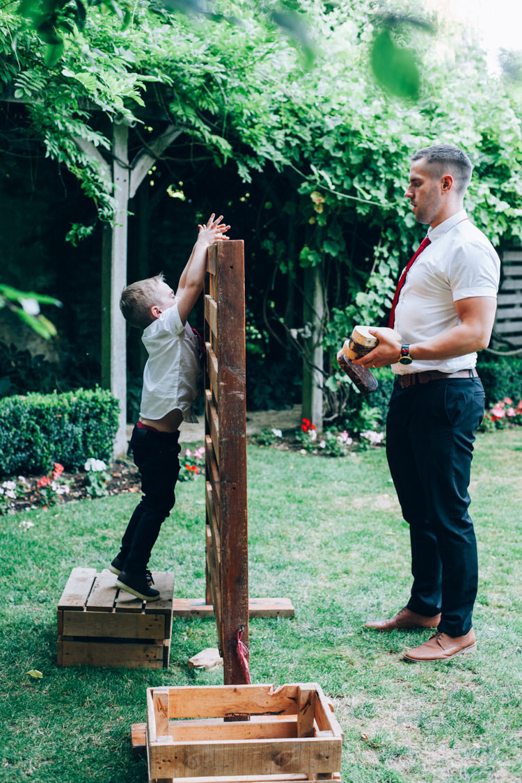 Flowery Bohemian Secret Garden Wedding https://caseyavenue.co.uk/