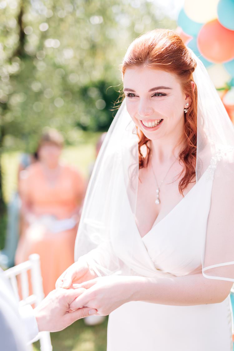 Italy Destination Wedding Olive Trees Outdoor Reception Summer Spring Bride Balloon Arch | Romantic Garden Elopement Tuscany http://purewedding.it/en