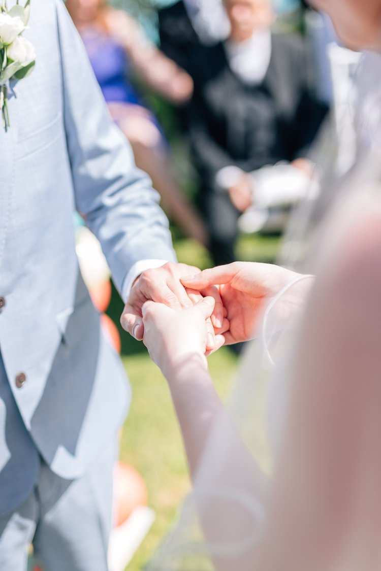 Italy Destination Wedding Olive Trees Outdoor Reception Summer Spring Bride Groom Rings | Romantic Garden Elopement Tuscany http://purewedding.it/en