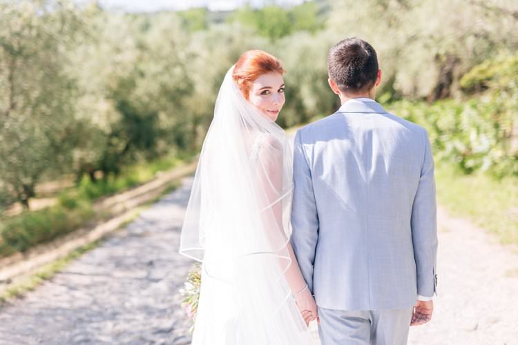 Italy Destination Wedding Olive Trees Outdoor Summer Spring Bride Groom | Romantic Garden Elopement Tuscany http://purewedding.it/en