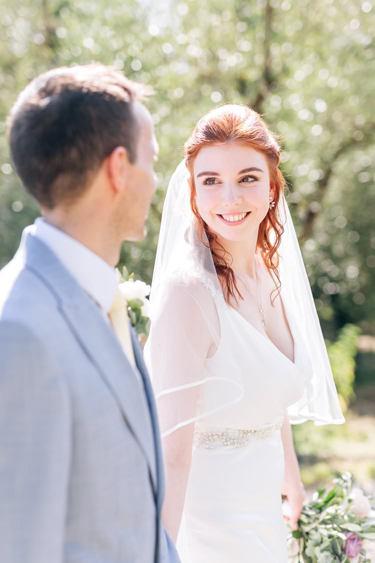Italy Destination Wedding Olive Trees Outdoor Summer Spring Bride Groom | Romantic Garden Elopement Tuscany http://purewedding.it/en