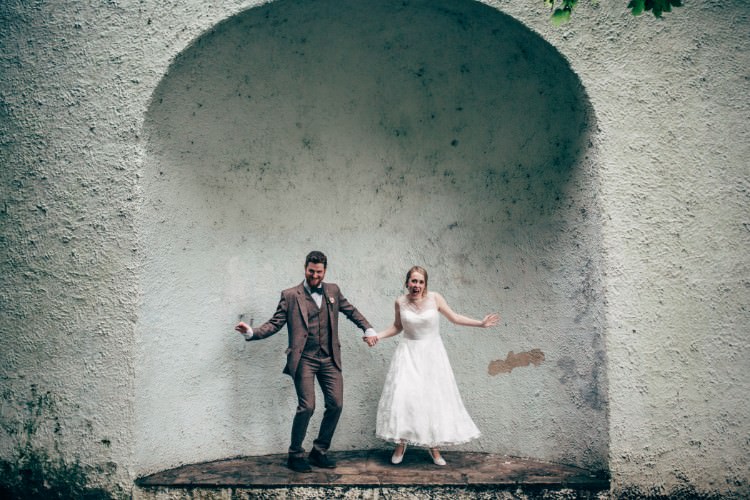 Old Fashioned Fete Cricket Pavilion Wedding https://www.naomijanephotography.com/
