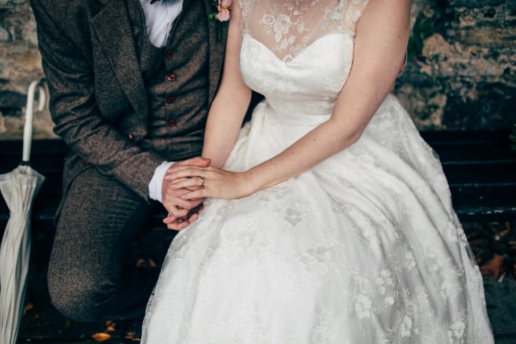 Old Fashioned Fete Cricket Pavilion Wedding https://www.naomijanephotography.com/