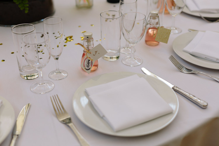 White Simple Tablescape Glitter Pink Rhubarb Gin Mini Bottle Favour Gold Glitter | Modern Tropical Gold Urban Wedding https://www.christinewehrmeier.com/