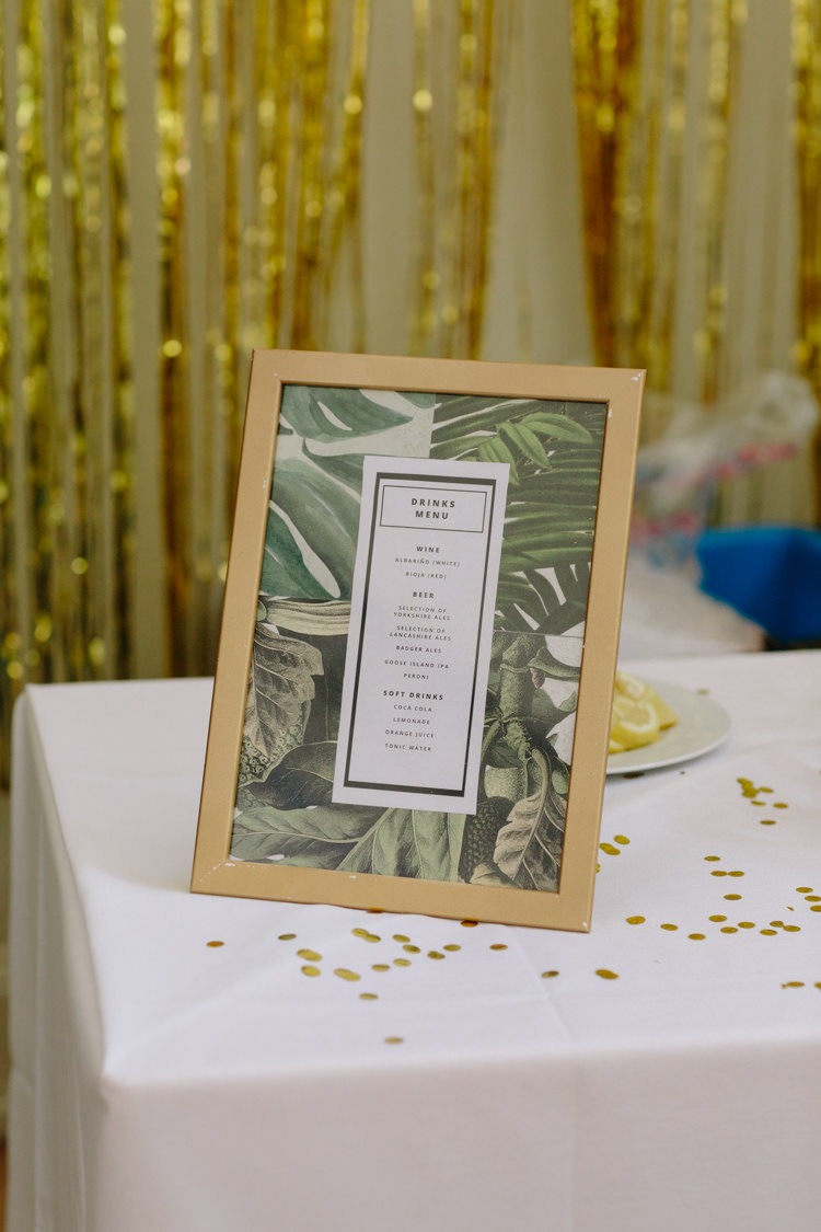 Gold Tropical Botanical Wallpaper Design Drinks Menu Glitter Frame | Modern Tropical Gold Urban Wedding https://www.christinewehrmeier.com/