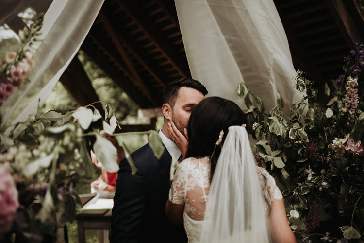 Silvery Grey Nature Wedding https://jonathanellisblog.com/