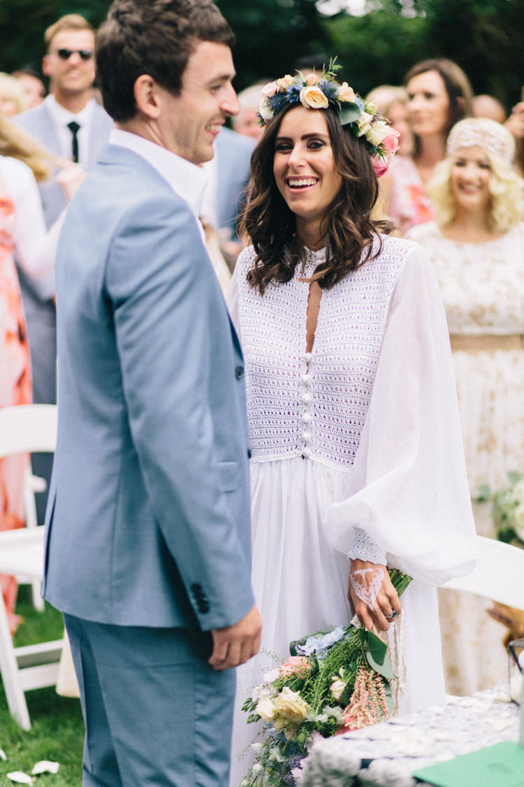 Retro 70s Bohemian Summer Dream Wedding http://whitecatstudio.ie/