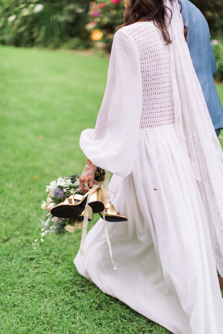 Retro 70s Bohemian Summer Dream Wedding http://whitecatstudio.ie/
