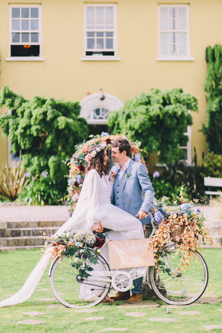 Bicycle Sign Retro 70s Bohemian Summer Dream Wedding http://whitecatstudio.ie/