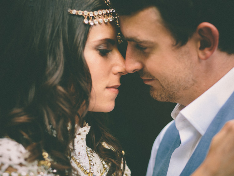 Retro 70s Bohemian Summer Dream Wedding http://whitecatstudio.ie/