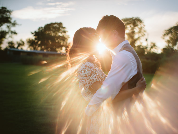 Retro 70s Bohemian Summer Dream Wedding http://whitecatstudio.ie/