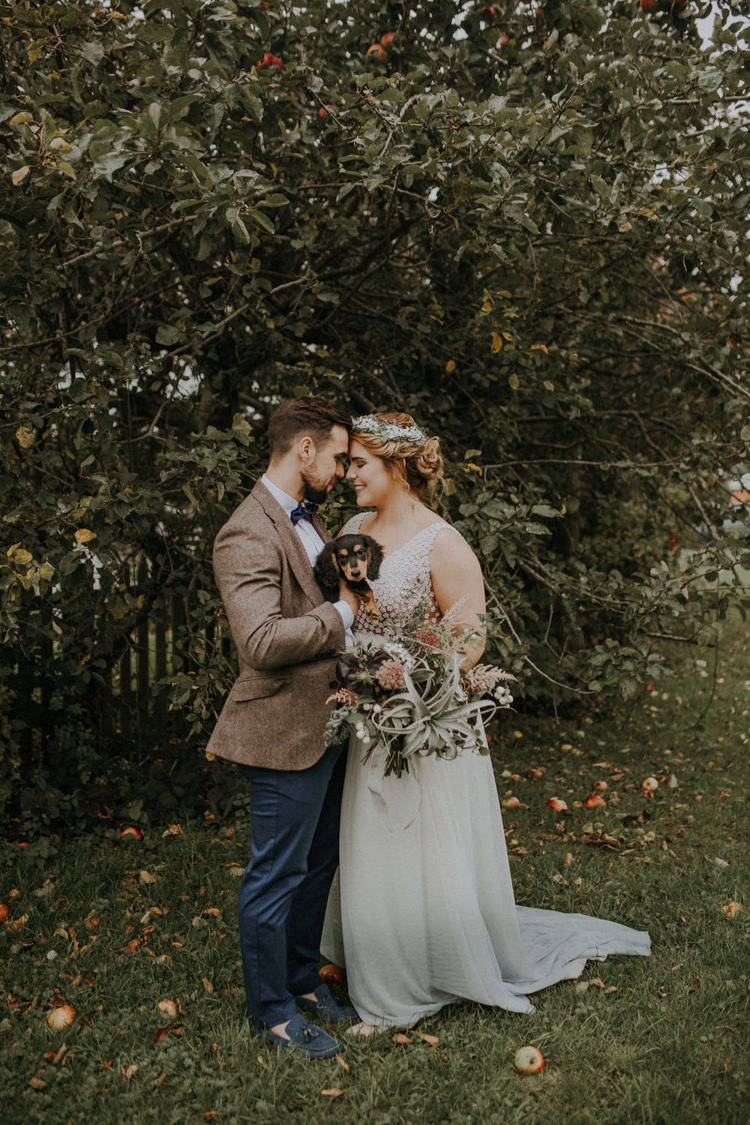 Bohemian Cool Raw Crystal Wedding Ideas https://lolarosephotography.com/