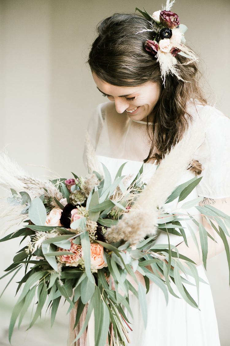 Flowers Bouquet Oxblood Peach Rose Pampas Grass Greenery Velvet Ribbon Bride Bridal Hair Trendy Beautiful French Elopement Wedding Ideas http://oliviamarocco.com/
