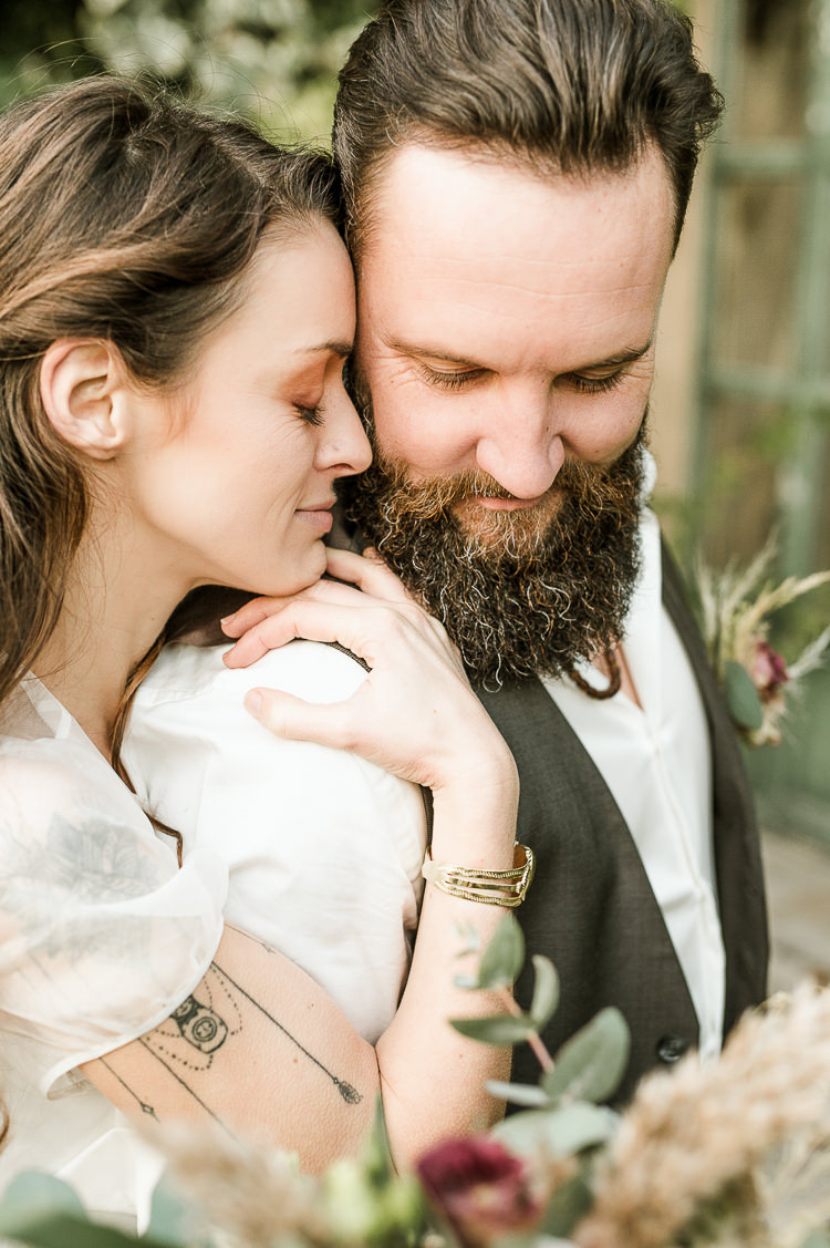 Trendy Beautiful French Elopement Wedding Ideas http://oliviamarocco.com/