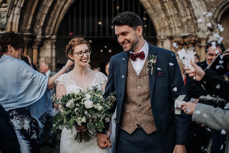 Confetti Throw Twinkly Rustic Winter Wonderland Wedding https://www.kazooieloki.co.uk/