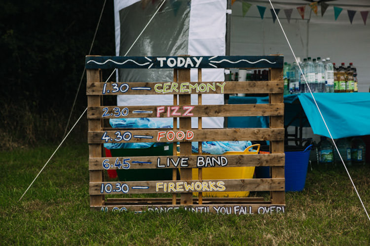 Wooden Pallet Sign Rustic Painted Joyful Homespun Humanist Farm Camping Wedding https://aniaames.co.uk/