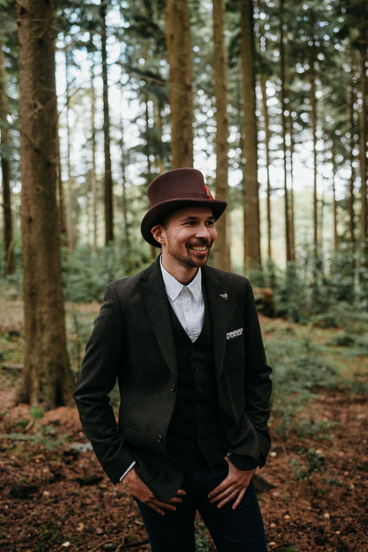 White Stuff Groom No Tie Waistcoat Three Piece Suit Top Hat Tweed Folky Woodland Adventure Wedding https://elainewilliamsphoto.com/