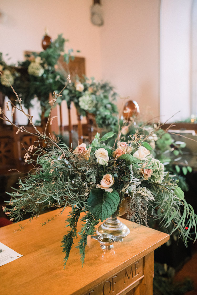 Enchanted Magical Snowy Wedding https://www.thegibsonsphotography.co.uk/