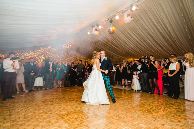 Enchanted Magical Snowy Wedding https://www.thegibsonsphotography.co.uk/