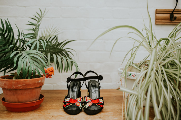 Field Outdoor Garden Hippie Summer Bridal Shoes Red | Happy Outdoor Forest Mustard Yellow Wedding http://suzi-photography.com/