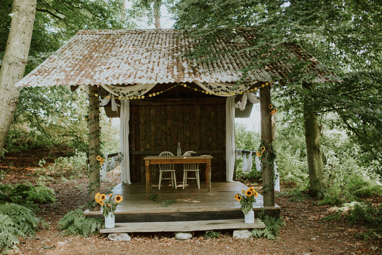 Field Outdoor Garden Hippie Summer Hush Venues Elderwood Woodland | Happy Outdoor Forest Mustard Yellow Wedding http://suzi-photography.com/