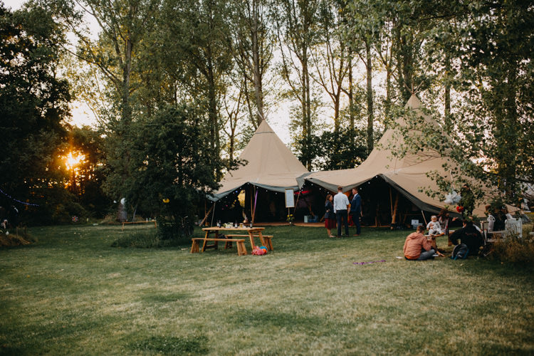 Field Garden Woodland Meadow Hippie Summer Bride Groom Hush Venue Tipi | Happy Outdoor Forest Mustard Yellow Wedding http://suzi-photography.com/