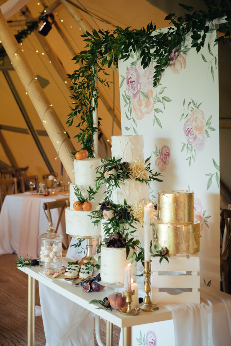 Cake Table Watercolour Painting Backdrop Gold Foliage Greenery Pretty Blush Floral Tipi Wedding Ideas https://www.sarahvivienne.co.uk/