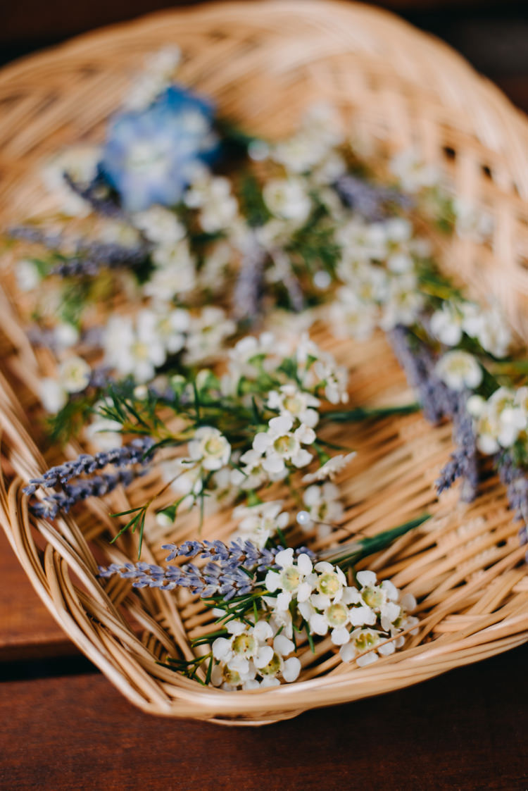 Magical Woodland Family Wedding http://photographybyclare.co.uk/
