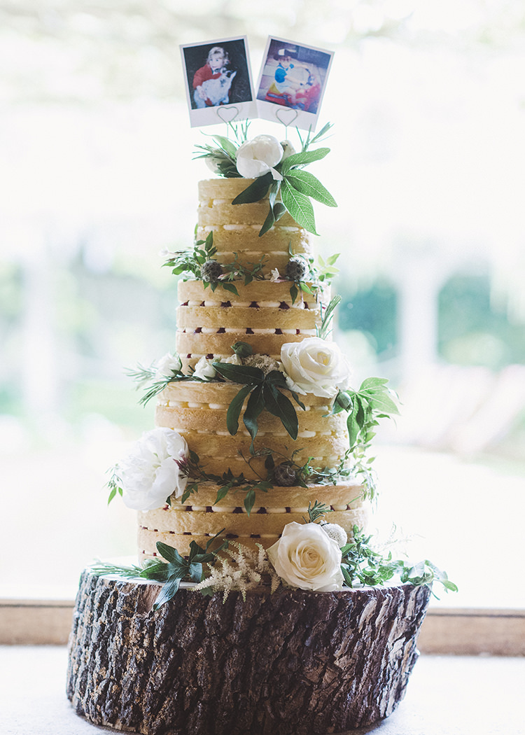 Naked Cake Sponge Layer Tall Log Stand Darling Fresh Bohemian Barn Wedding https://razia.photography/