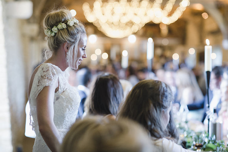 Darling Fresh Bohemian Barn Wedding https://razia.photography/