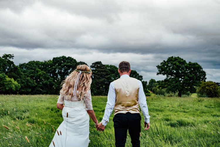 Boho DIY Secret Garden Wedding https://bibandtuckerphotography.co.uk/