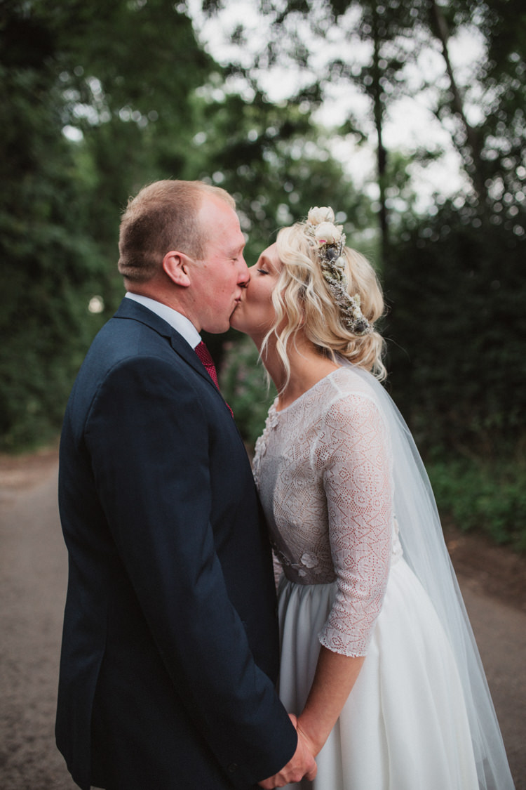Natural Country Garden Hand Crafted Wedding https://emilytylerphotography.com/