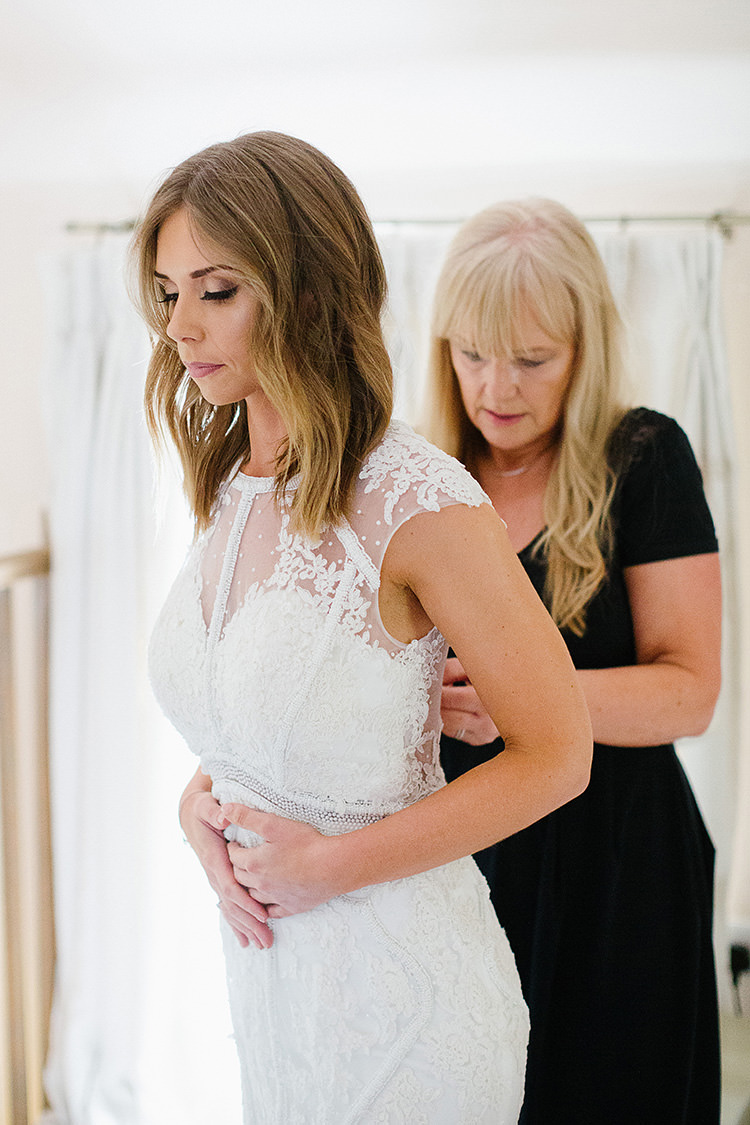 Lace Dress Gown Bride Bridal Fishtail Art Couture Understated Elegance Greenery Natural Wedding Gaynes Park Essex http://ilariapetrucci.co.uk/