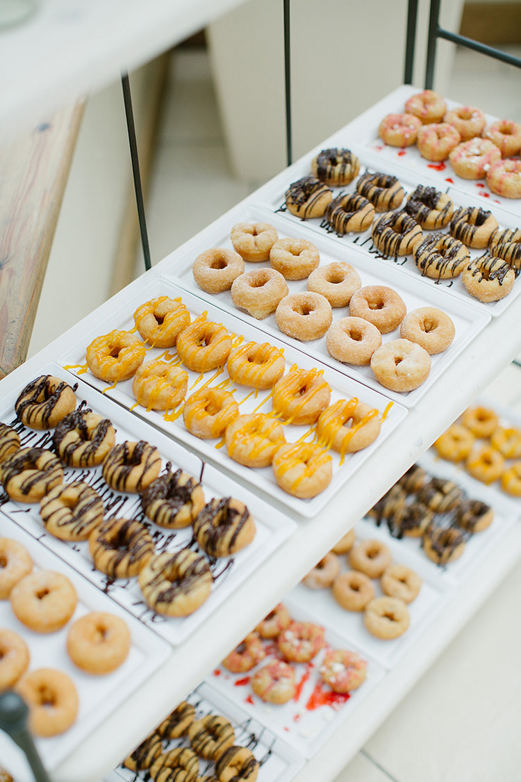 Donuts Understated Elegance Greenery Natural Wedding Gaynes Park Essex http://ilariapetrucci.co.uk/