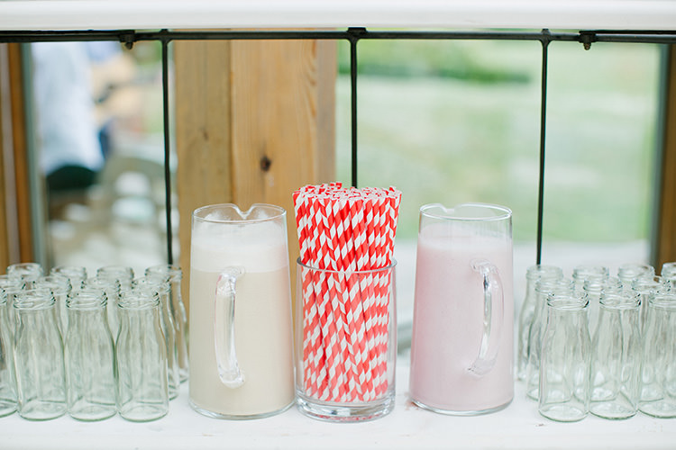 Milkshake Understated Elegance Greenery Natural Wedding Gaynes Park Essex http://ilariapetrucci.co.uk/