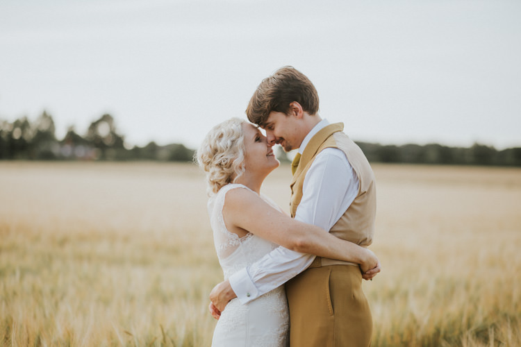 Field Garden Woodland Meadow Hippie Summer Bride Groom Hush Venue | Happy Outdoor Forest Mustard Yellow Wedding http://suzi-photography.com/